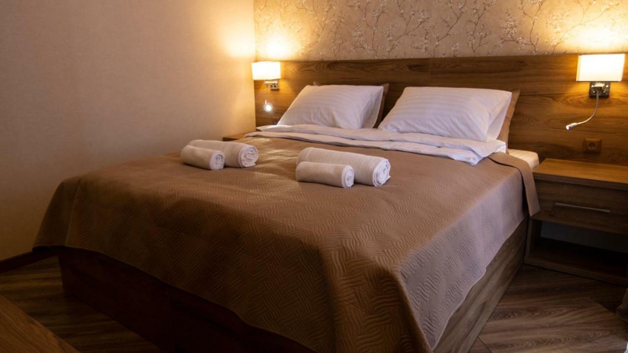 Luxury Aparthotel 5Rooms In Tbilisi Center ภายนอก รูปภาพ