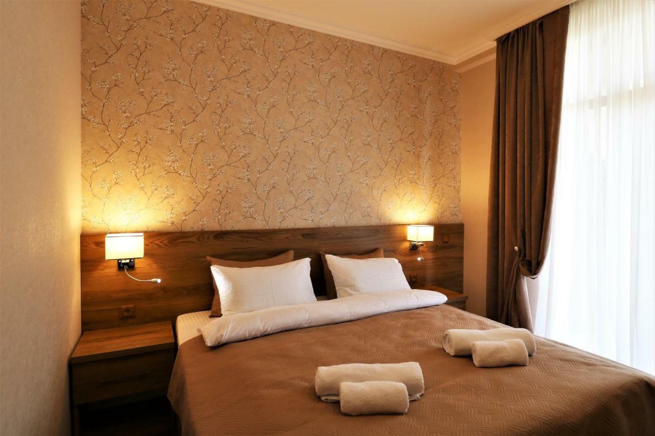 Luxury Aparthotel 5Rooms In Tbilisi Center ภายนอก รูปภาพ