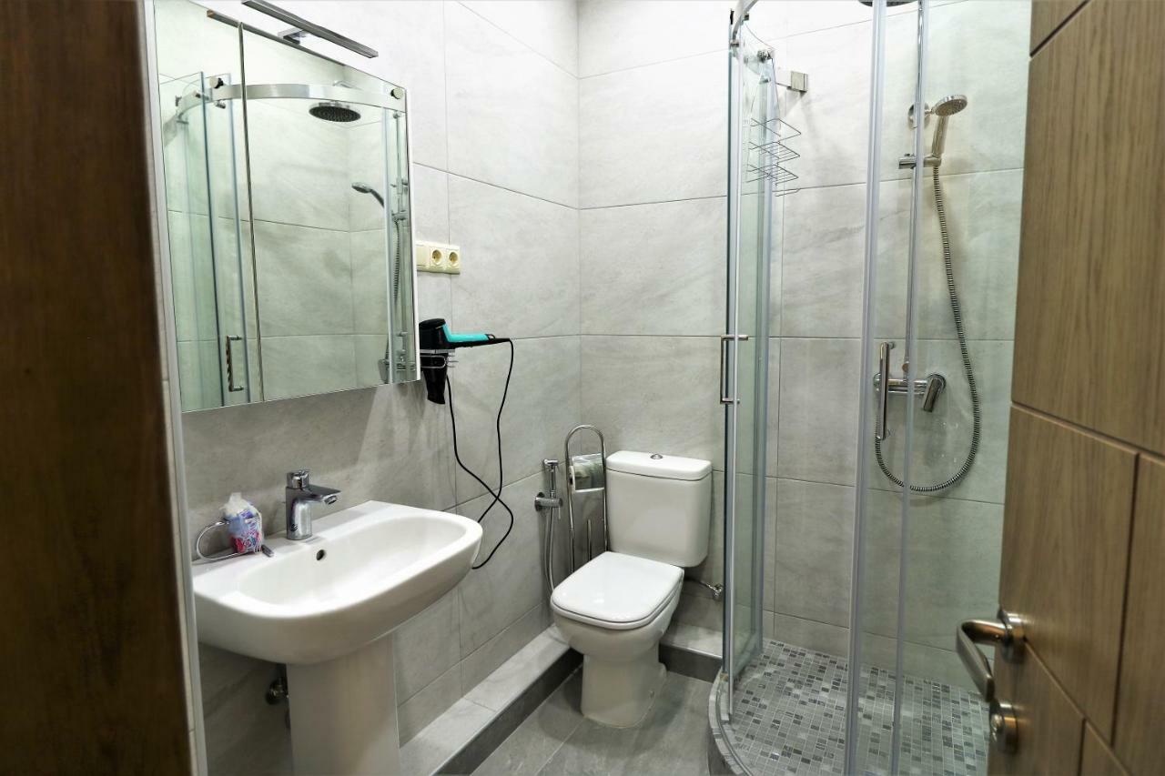 Luxury Aparthotel 5Rooms In Tbilisi Center ภายนอก รูปภาพ